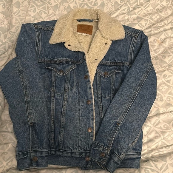 Levi’s size Small lined denim jacket - Picture 1 of 3